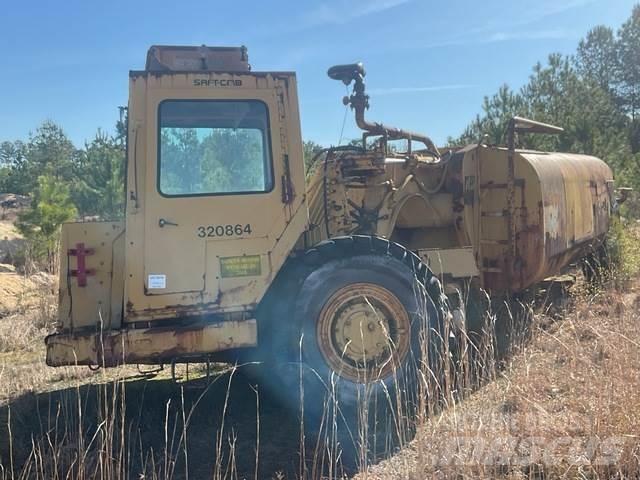 CAT 613B Water bowser