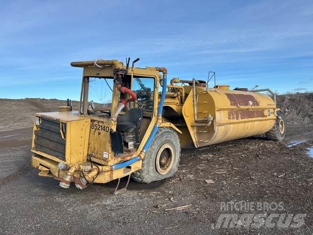 CAT 613B Water bowser