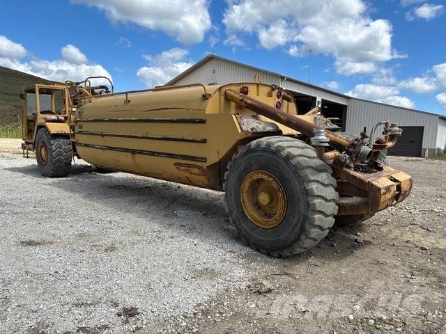 CAT 613C Water bowser