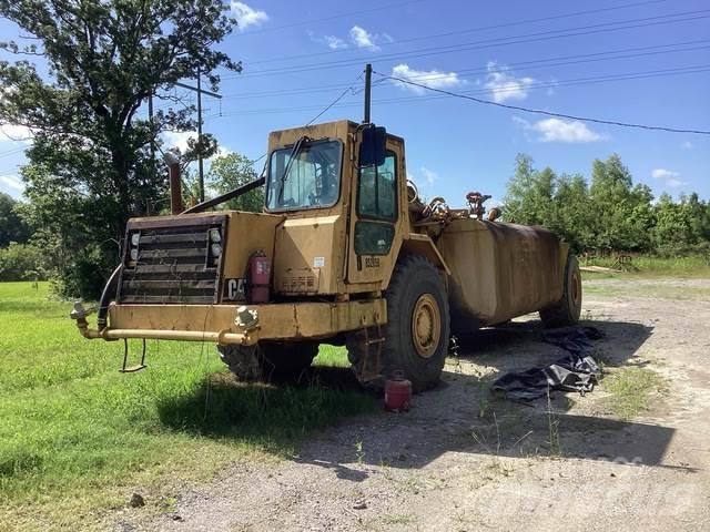 CAT 615C Water bowser
