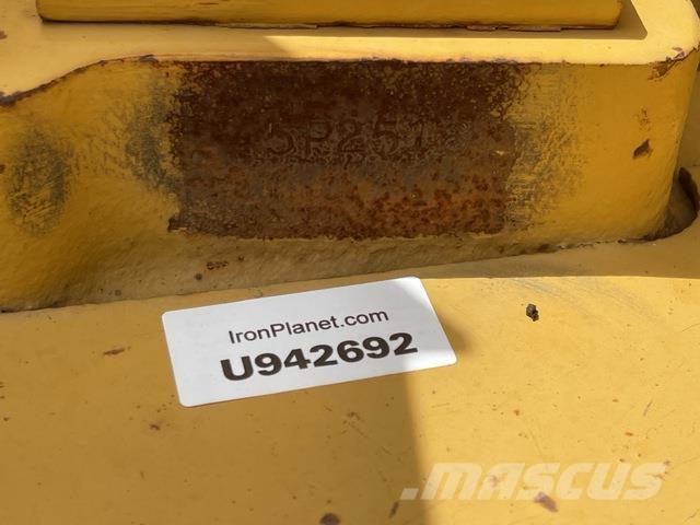CAT 621B Scrapers
