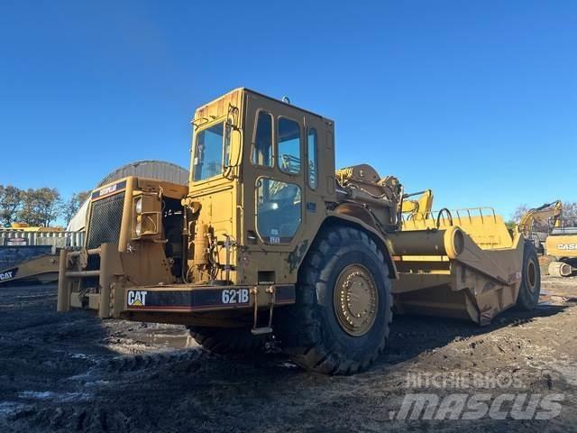 CAT 621B Scrapers