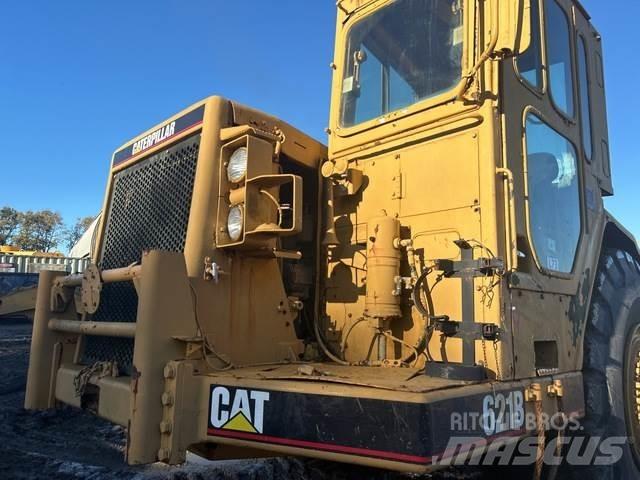 CAT 621B Scrapers