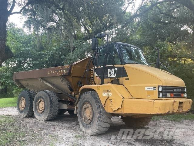 CAT 725 Articulated Haulers
