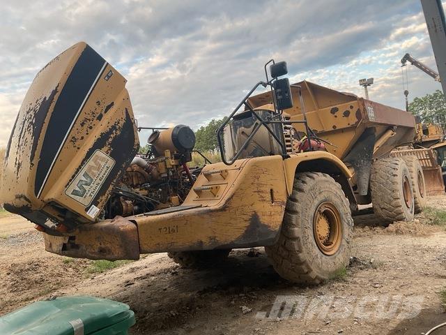 CAT 735 Articulated Haulers