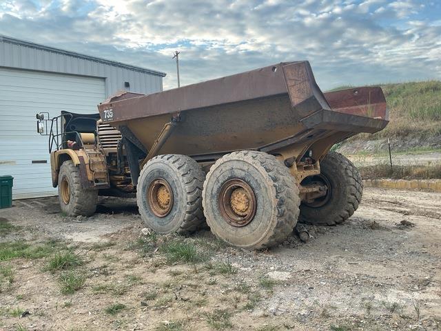 CAT 735 Articulated Haulers