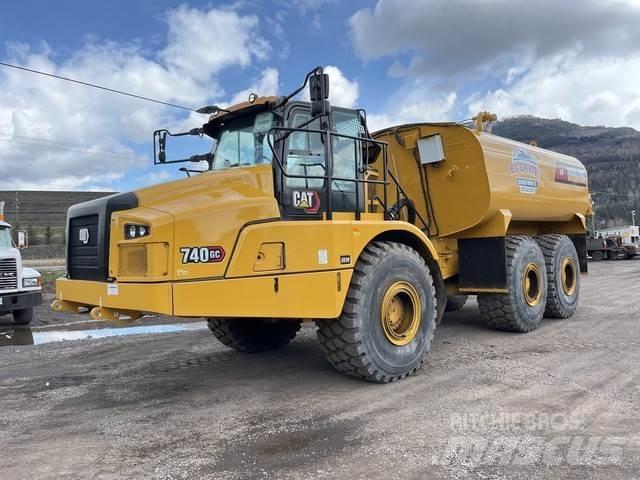 CAT 740GC Water bowser