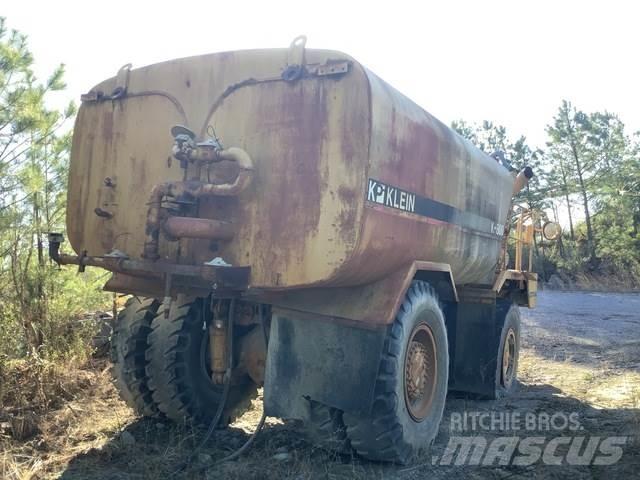 CAT 769C Water bowser