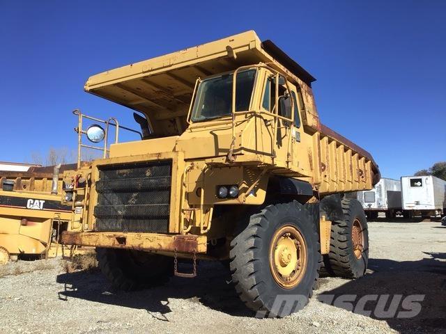 CAT 769C Articulated Haulers