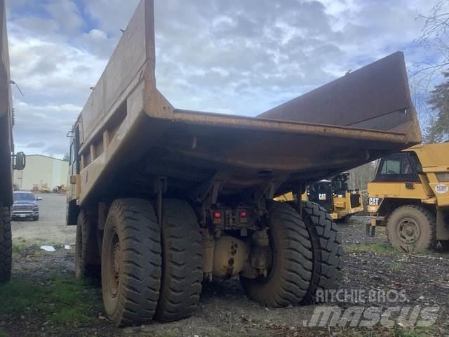 CAT 769D Articulated Haulers