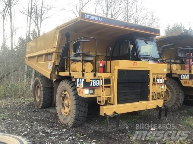 CAT 769D Articulated Haulers