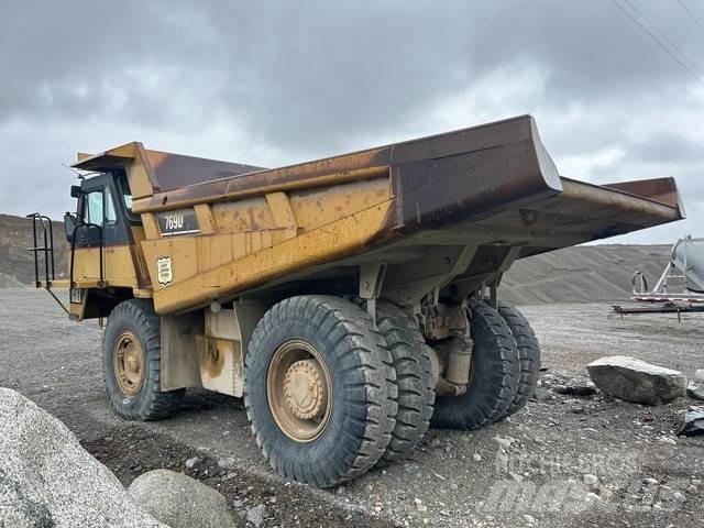 CAT 769D Articulated Haulers