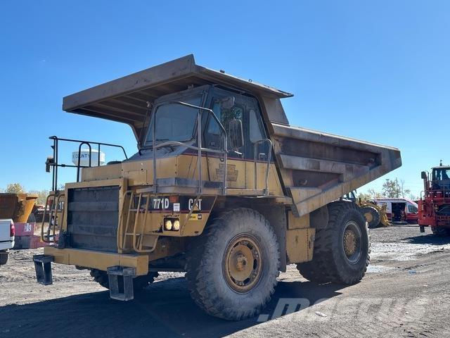 CAT 771D Articulated Haulers