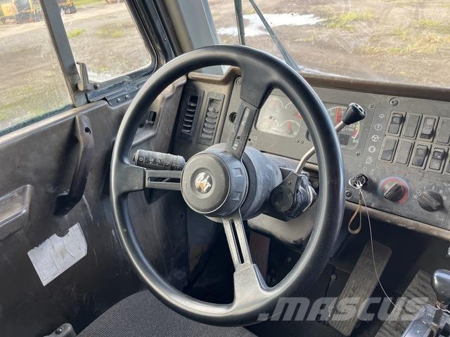 CAT 775D Articulated Haulers