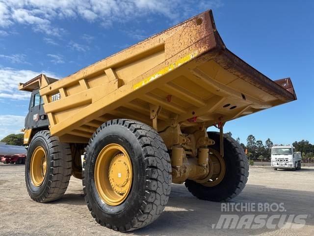 CAT 777E Articulated Haulers