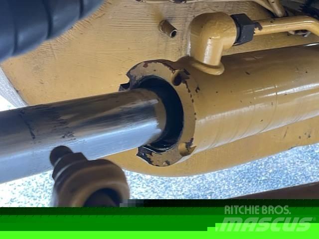 CAT 777G Articulated Haulers