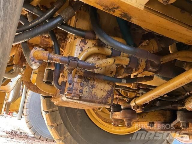 CAT 777G Articulated Haulers