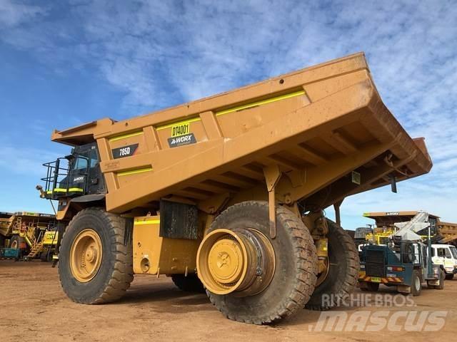 CAT 785D Articulated Haulers