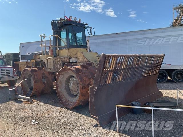 CAT 826C Soil compactors