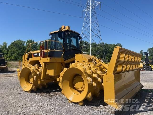 CAT 826H Soil compactors