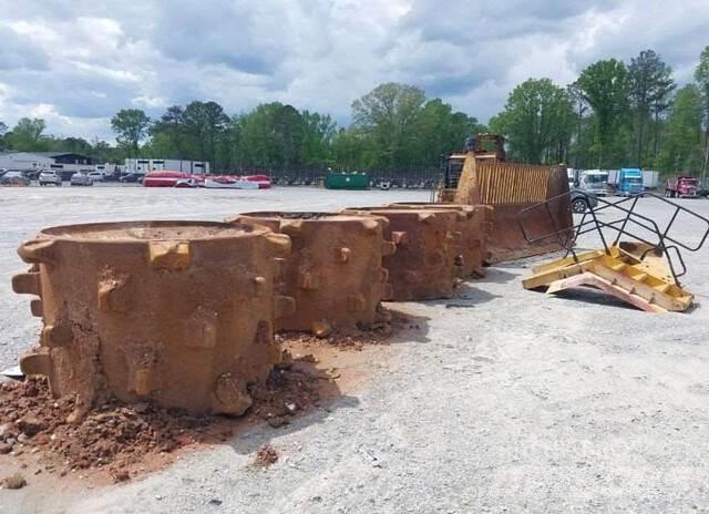 CAT 826K Soil compactors