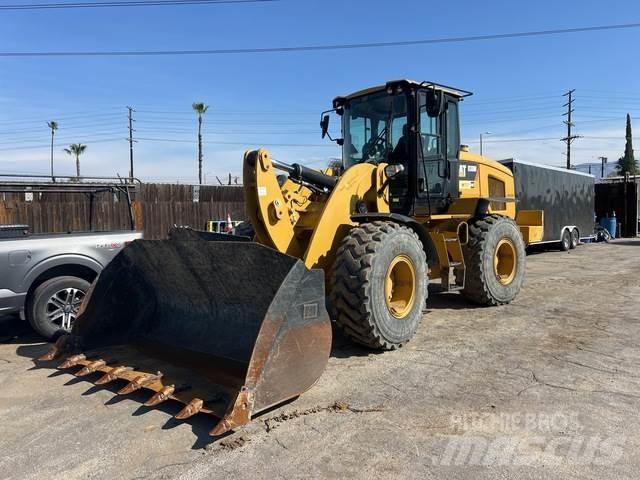 CAT 938M Wheel loaders