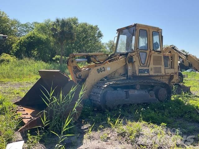 CAT 963 Crawler loaders