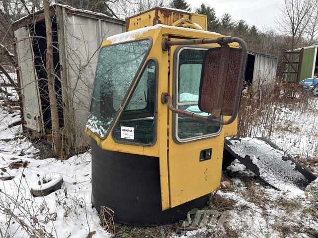 CAT 992 Cabins and interior