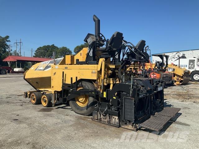 CAT AP-600D Asphalt pavers