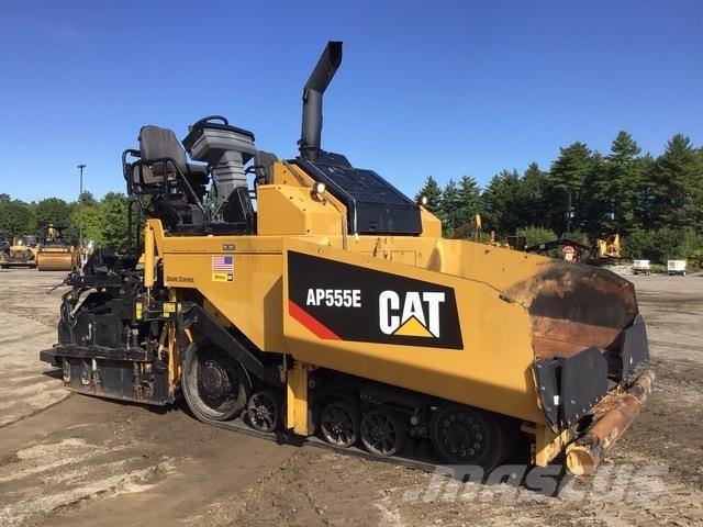 CAT AP555E Asphalt pavers