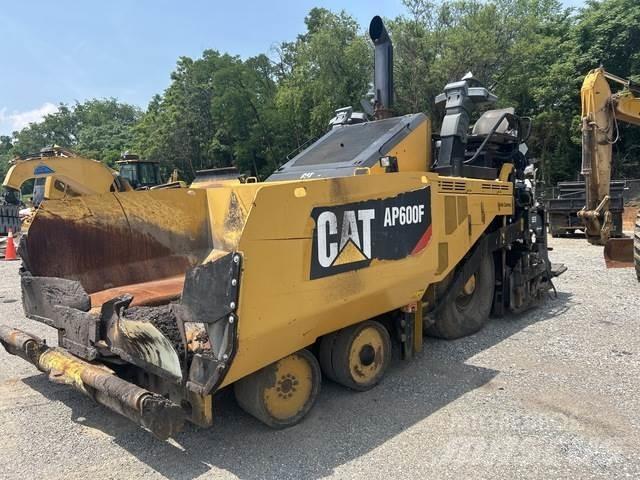CAT AP600F Asphalt pavers