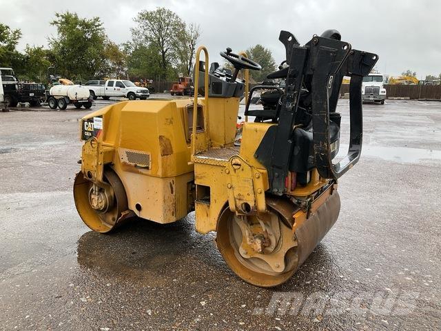 CAT CB24 Twin drum rollers