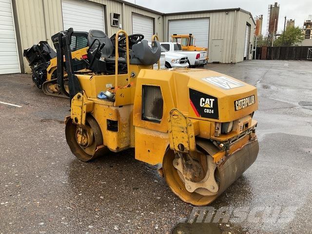 CAT CB24 Twin drum rollers