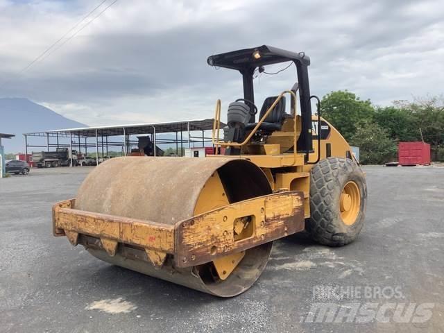 CAT CS-533E Single drum rollers