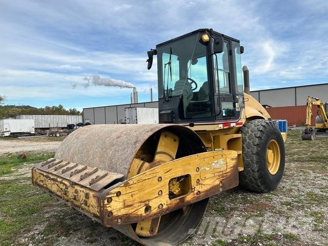 CAT CS-563 Single drum rollers