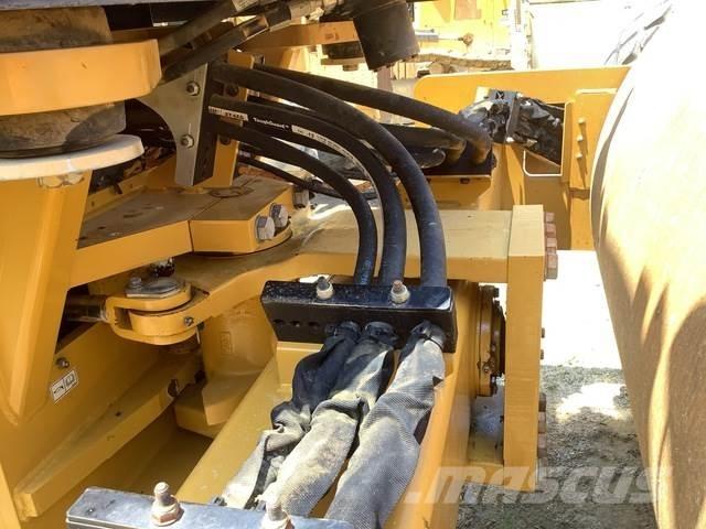 CAT CS54B Single drum rollers