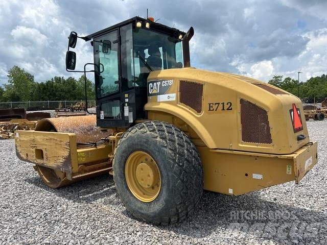 CAT CS78B Single drum rollers