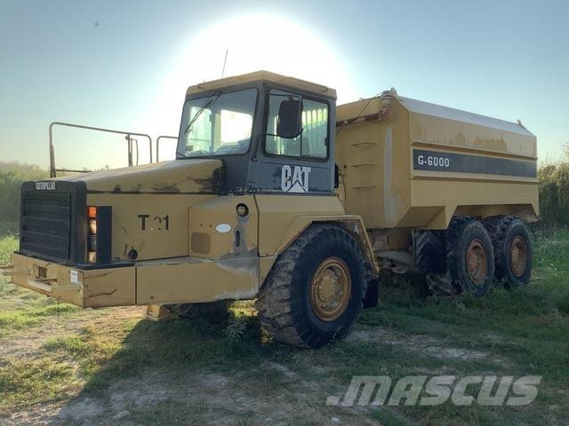 CAT D300E Water bowser