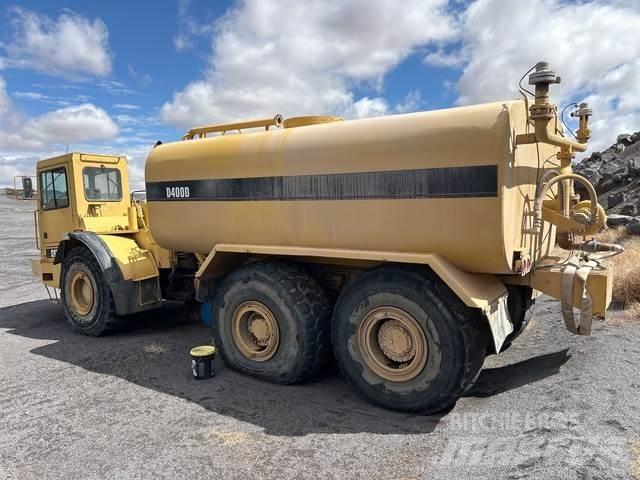 CAT D400D Water bowser