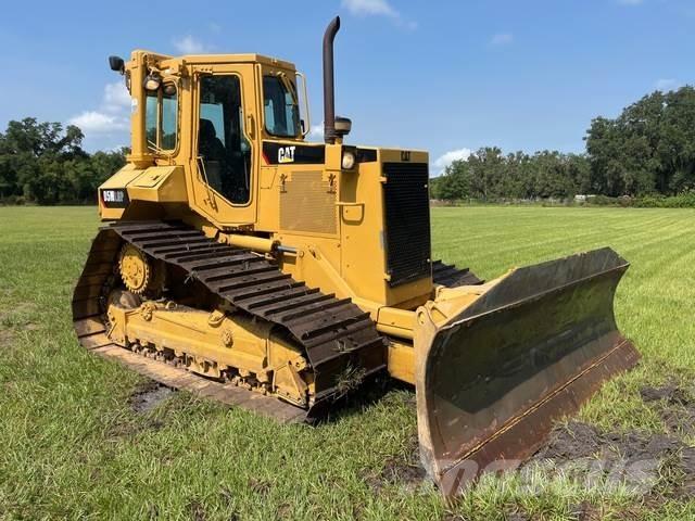 CAT D5M LGP Crawler dozers