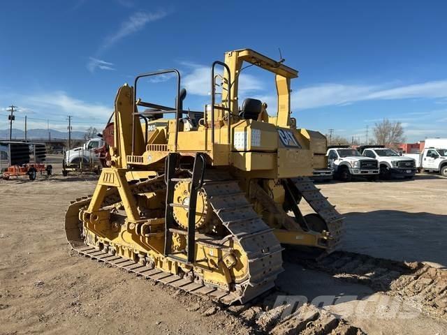 CAT D6T LGP Pipelayer dozers