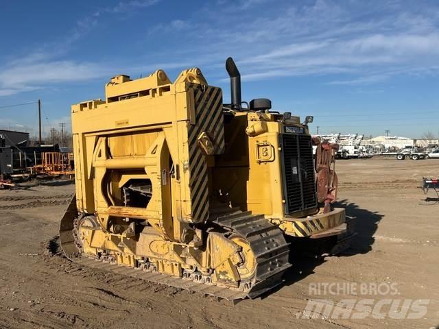 CAT D6T LGP Pipelayer dozers