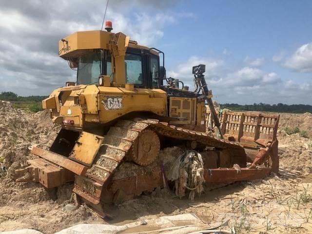 CAT D6T LGP Crawler dozers