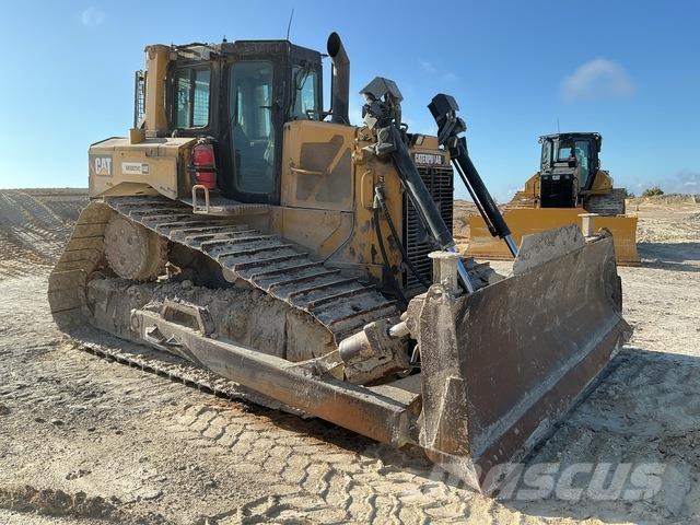 CAT D6T LGP Crawler dozers