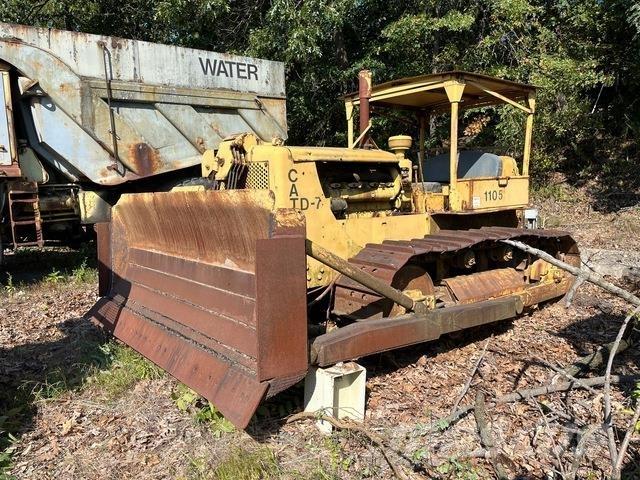 CAT D7 Crawler dozers