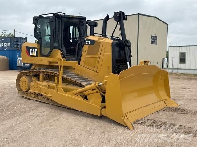 CAT D7E Crawler dozers