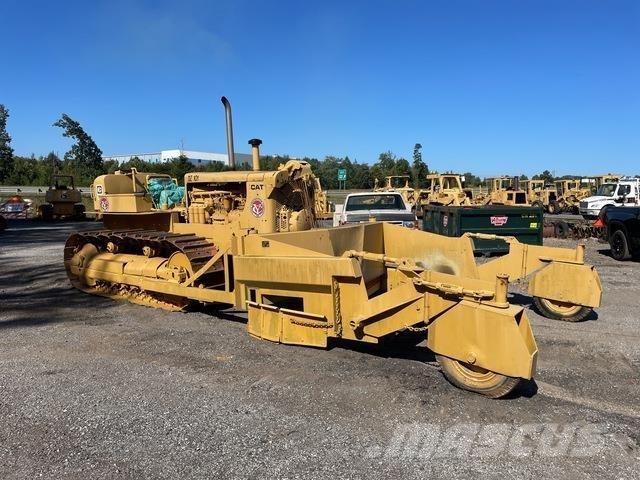 CAT D8 Crawler dozers