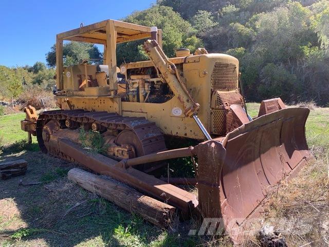 CAT D8H Crawler dozers