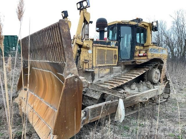 CAT D8R Crawler dozers