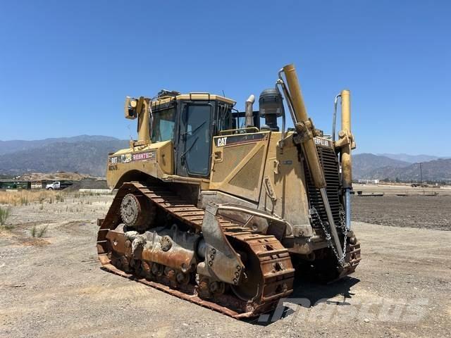 CAT D8T Crawler dozers